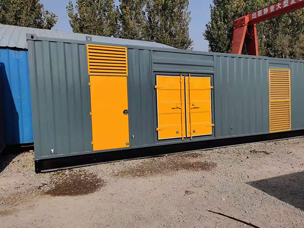 宜黄300kw 柴油发电机组用多大的空气开关？